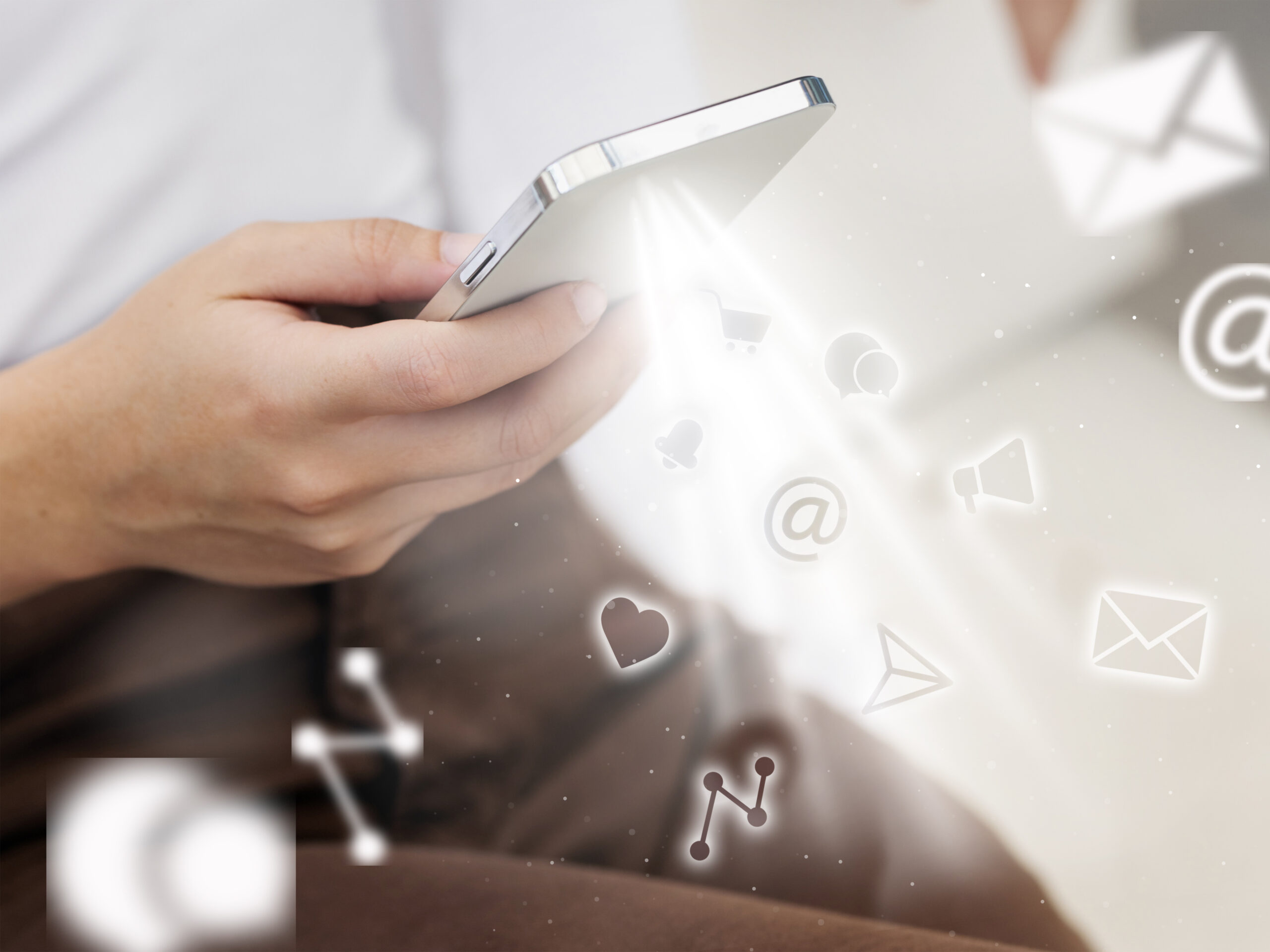 No momento, você está visualizando Sua empresa precisa de um social media ou de uma agência de marketing digital?